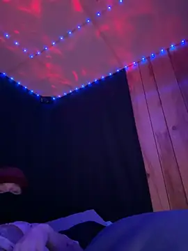 GenitalWars live sex cam