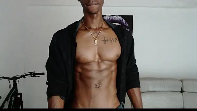 drake_brwon_23 live sex cam