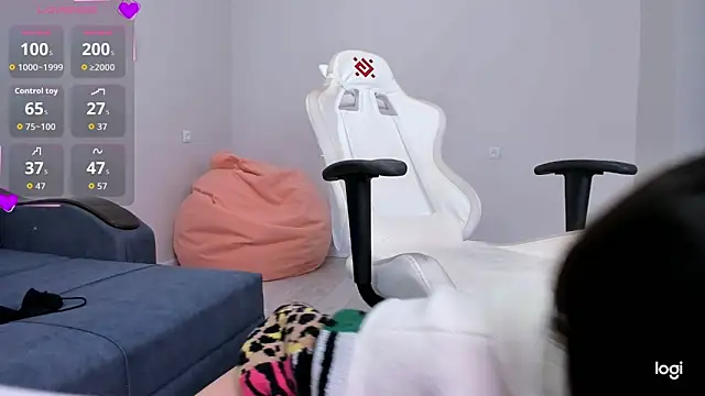 Momo_Ayase_ live sex cam