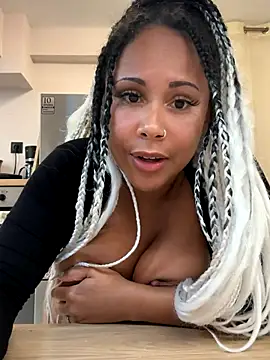 HaileyDiana live sex cam