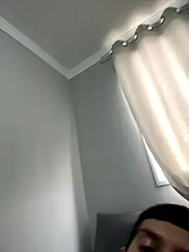 stripboybr-'s web cam