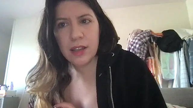 HYPHYtype live sex cam