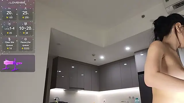asianqueeny live sex cam