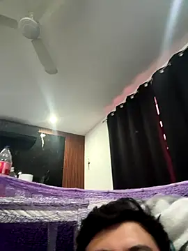 Adrian91990's web cam