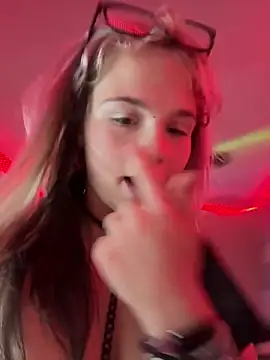 Cutiepiespanks live sex cam