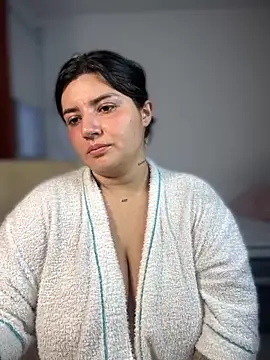 horny_roomiess live sex cam