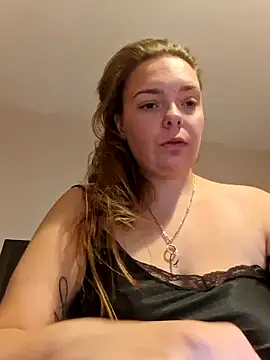 ChloVIPxx's web cam