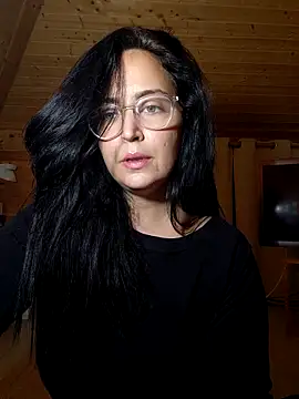 Selena-Selena's web cam