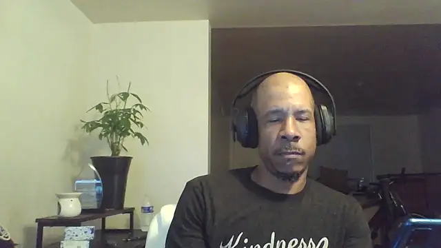 MrDaddyBbSnake live sex cam