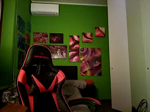 MASTERBULLY live sex cam