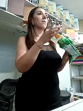 Mia_Novikov live sex cam