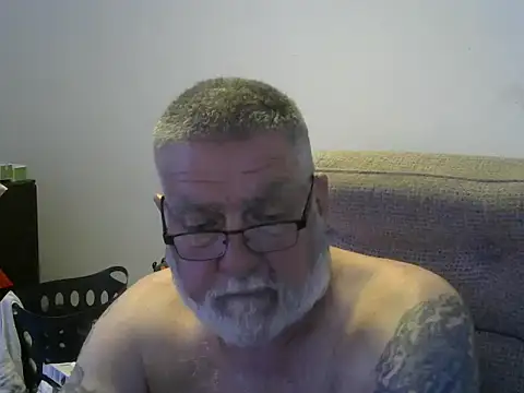 viejo_oso live sex cam