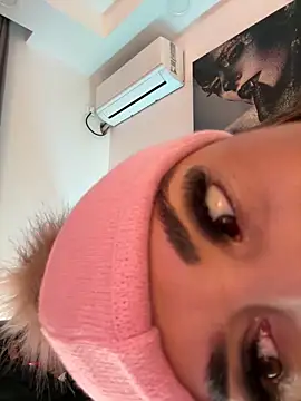 IsabellaEtthan live sex cam