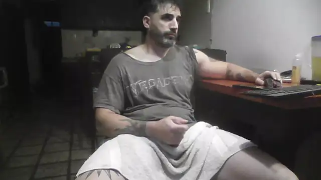 ozzypsico13 live sex cam