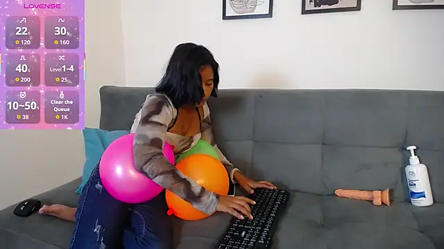 Amy_petite_'s web cam