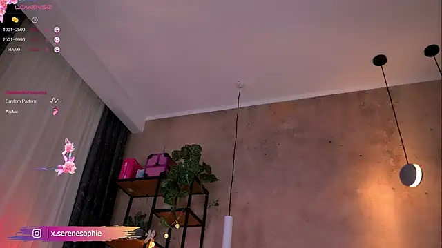 Serene_Sophiex live sex cam