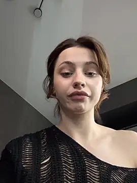 Camilla_Railian live sex cam