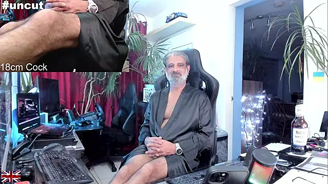 OnlineBossUK live sex cam