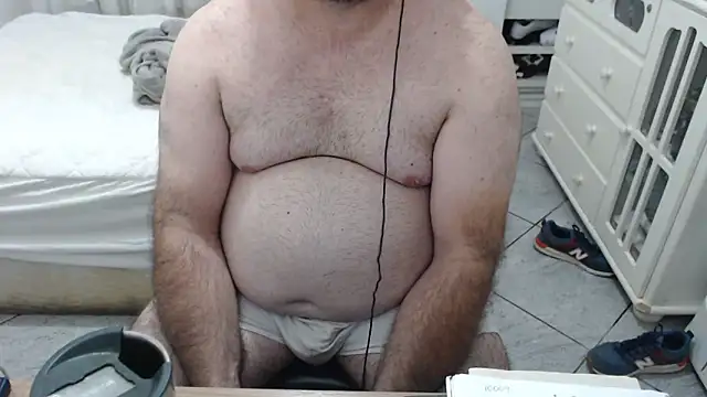 MysterBearMG live sex cam