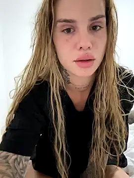 EmiliaCatalina live sex cam