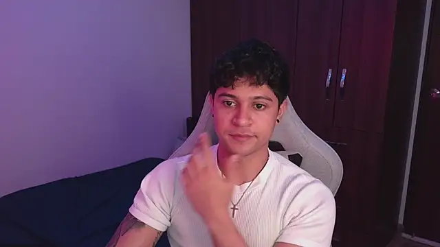 domsantiago_ live sex cam