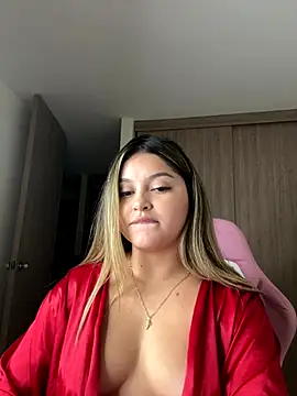 lunablossom_ live sex cam