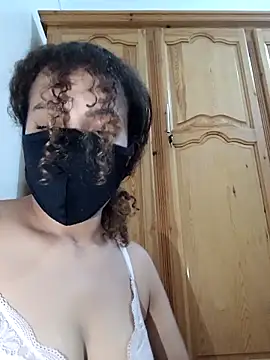 ghadiraa's web cam
