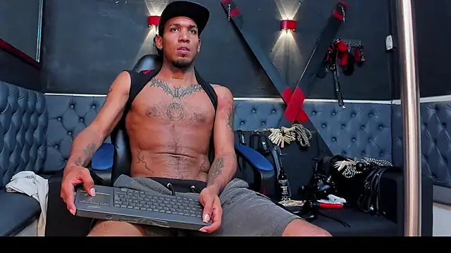 DIEGO_WICKED live sex cam