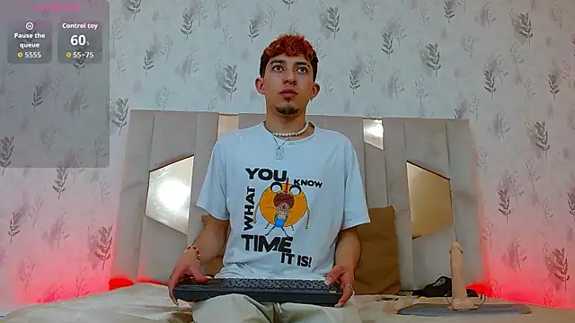 Axel_tay live sex cam