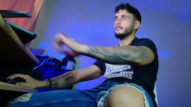 XanderCage99 live sex cam