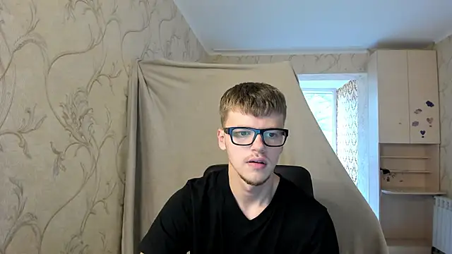 Tomas_Shelbi's Stripchat show and profile