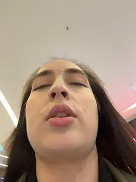 Holly_Play live sex cam
