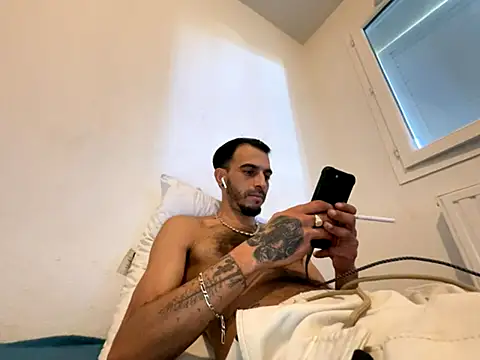 Rebeu313 live sex cam