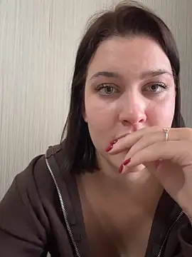 KikiWatson live sex cam