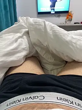MilanYaman live sex cam