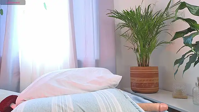Tommyfoxboy live sex cam
