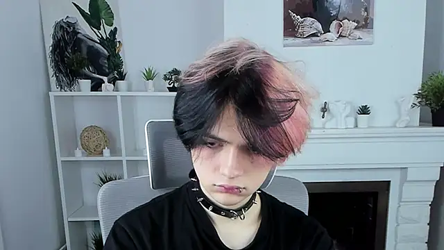 Justin_Care live sex cam