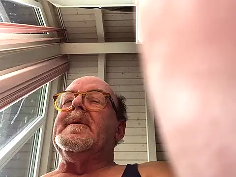 wankcellar live sex cam