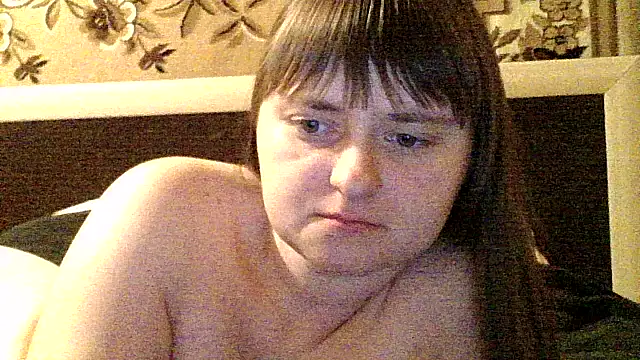 LuckyLust11's web cam