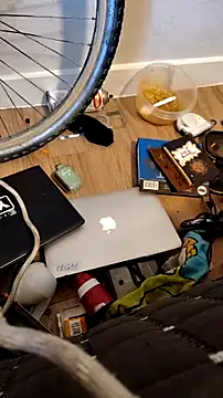 Clearlytothepoint420 live sex cam