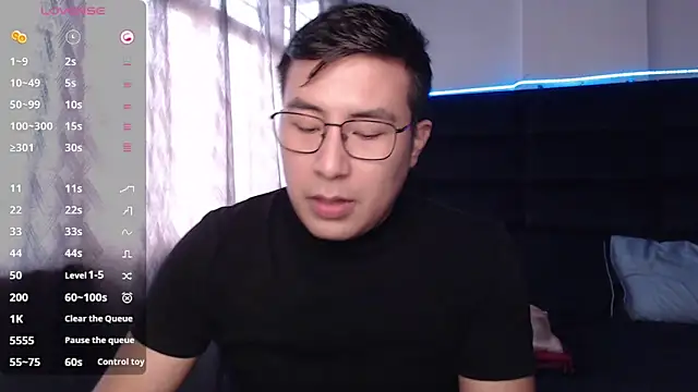 andrewmhilton_'s cam snapshot