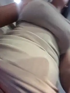 WET-KITTY92 live sex cam