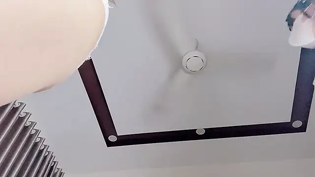 Mono-Stewardesss live sex cam