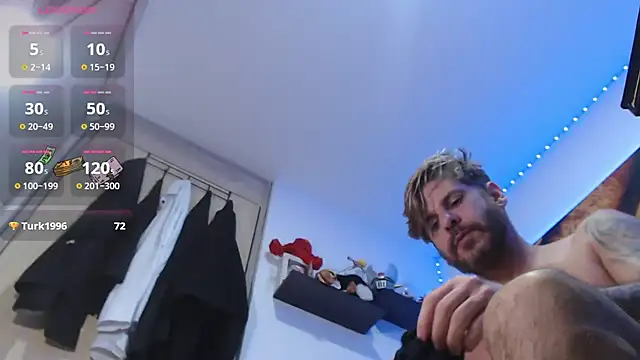 johny_bluexxx's Stripchat show and profile