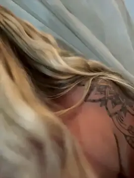 NastyMilf_ live sex cam