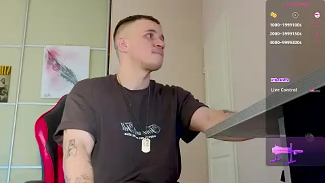 Vers_gay live sex cam