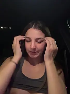 DoriDeluxe66 live sex cam