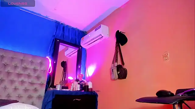 Sammybitchx live sex cam
