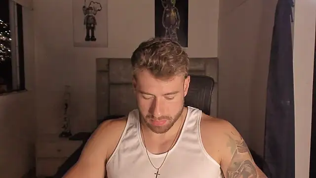 paul_rogerr live sex cam