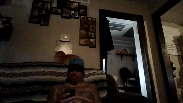 clitstitsandbongrips's web cam